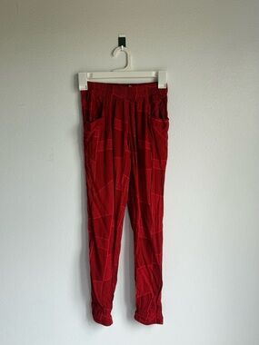 Women's Red Patterned Elastic Waist Hawaii's Finest Pants size Small